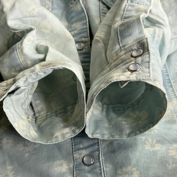 Bongo Small Light Floral Western Style Denim Shirt - Picture 5 of 7